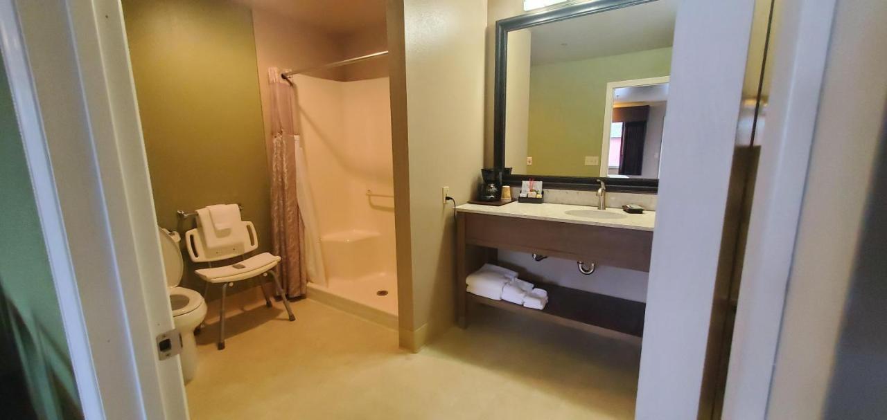 Pacific Inn Motel ฟอร์กส์ ภายนอก รูปภาพ