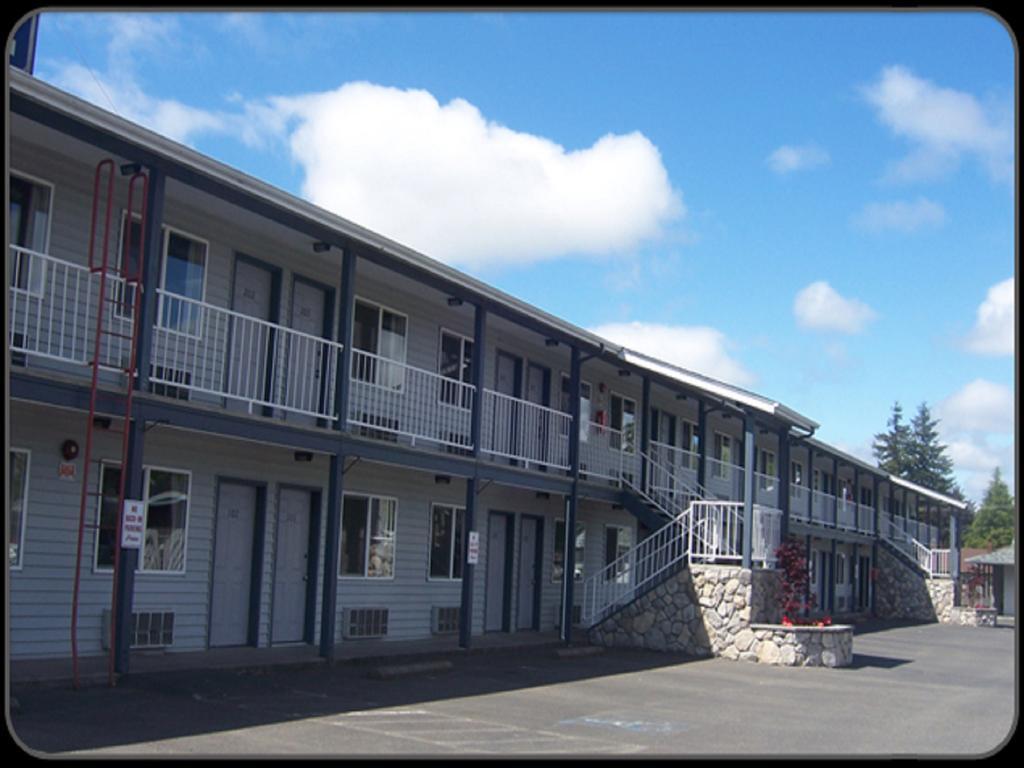 Pacific Inn Motel ฟอร์กส์ ภายนอก รูปภาพ